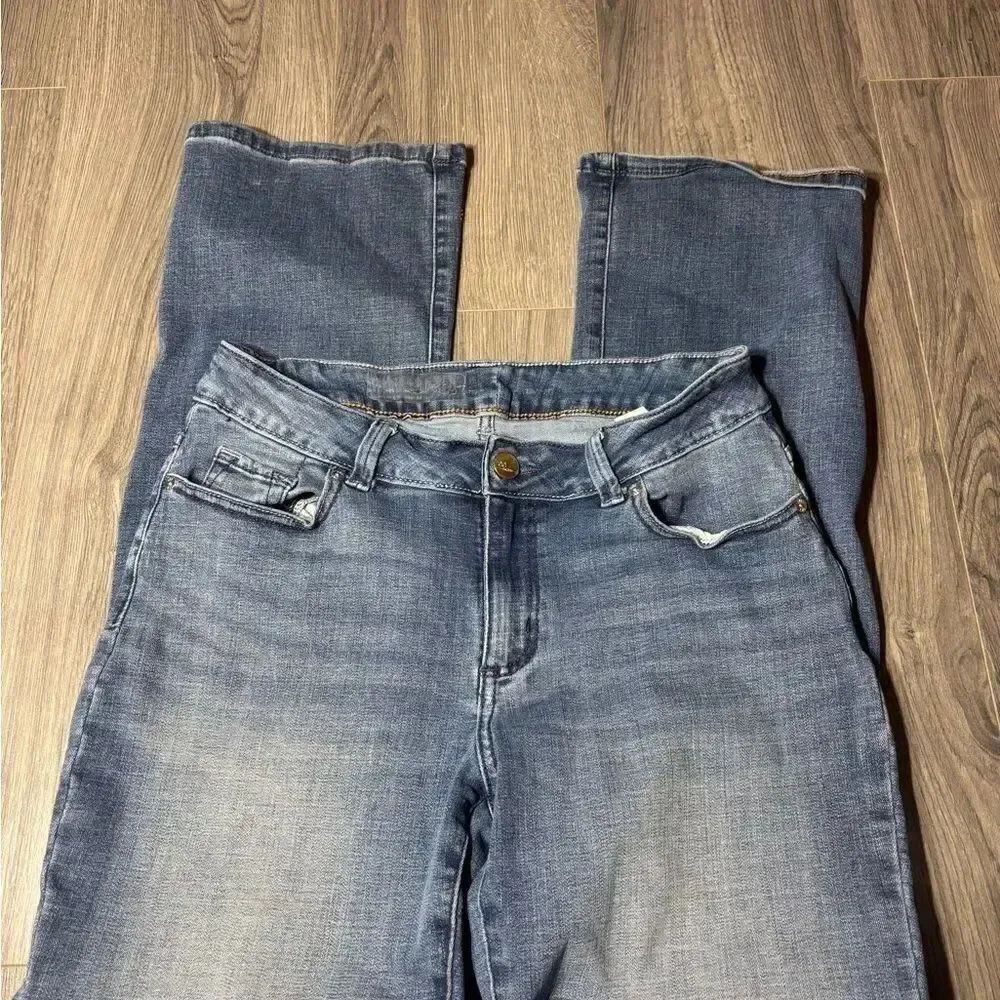 Lee Classic Women's Light Blue Denim Jeans Size 10 EPC